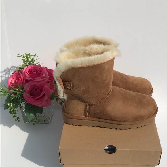 UGG Classic Double Bow Mini Boots - Picture 5 of 8